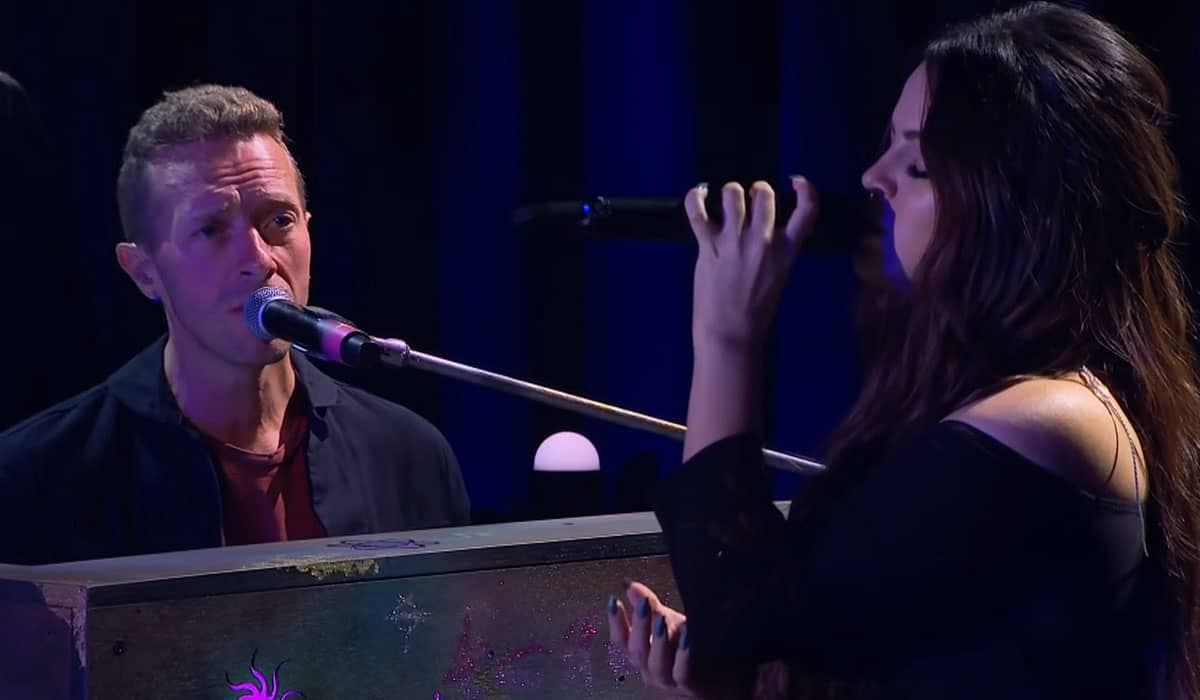 Coldplay e Selena Gomez apresentam 'Let Somebody Go' juntos na TV