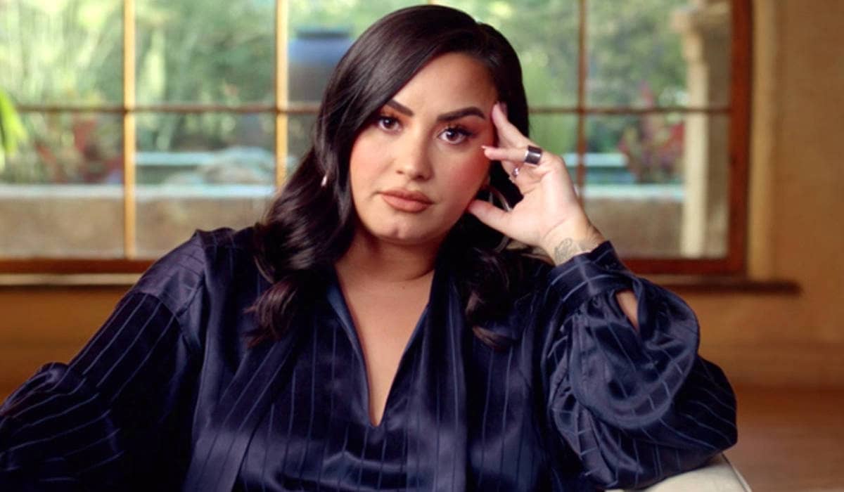 Demi Lovato revela que foi estuprada aos 15 anos e abusada por traficante