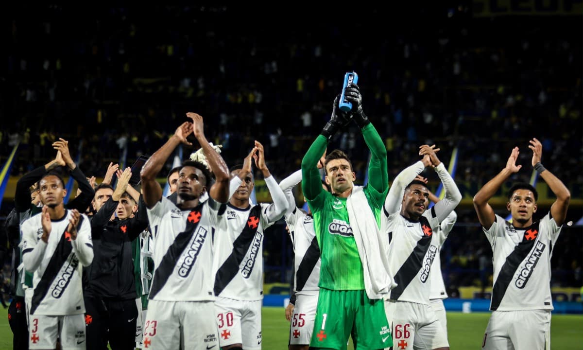 Vasco vence o Boca na Bombonera com gol de Adson e joga pelo empate na volta da Sul-Americana