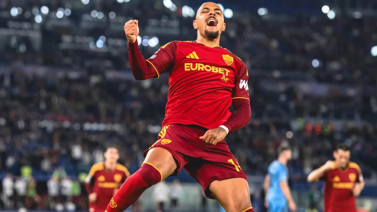 Malen brilha, e Roma goleia o Slovan Bratislava por 4 a 0 na Champions