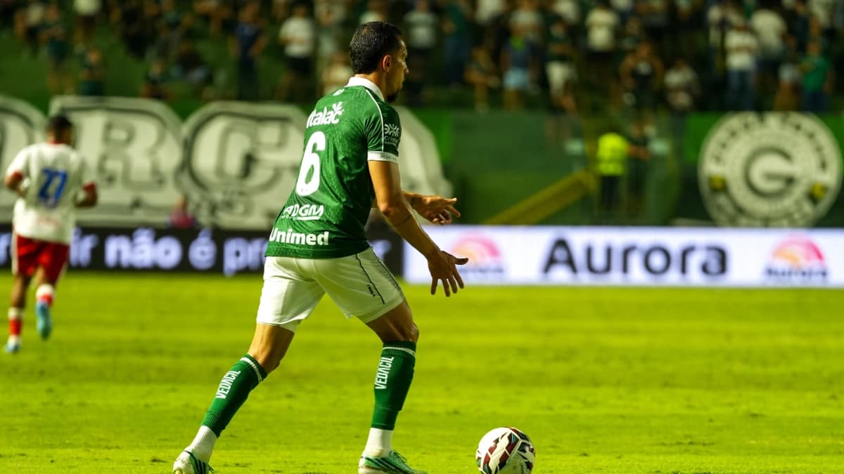 Goiás e Náutico empatam sem gols na Serrinha, e Timbu sobe para 15º na Série B