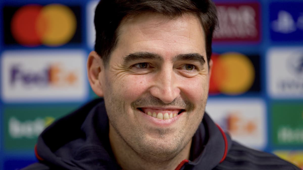 Andoni Iraola, técnico do Liverpool, em entrevista coletiva