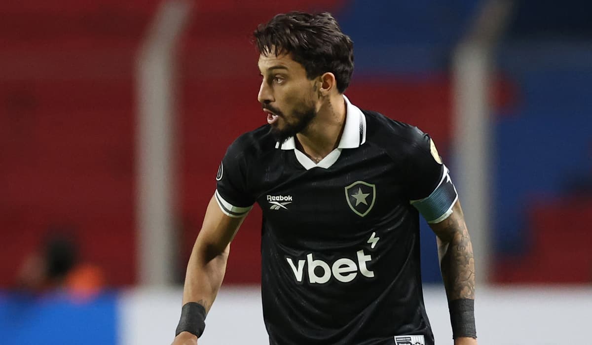 Botafogo sofre na altitude e perde para o Nacional Potosí na estreia da Pré-Libertadores 2026; Assista ao gol e melhores momentos