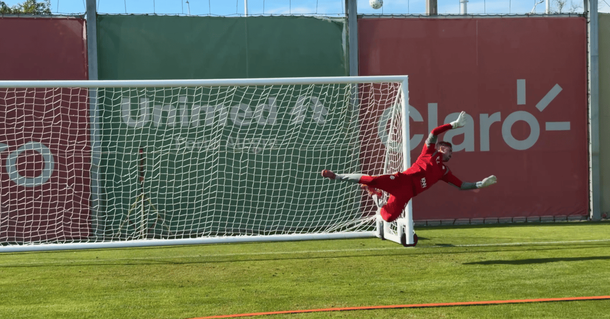 Cruzeiro acerta empréstimo do goleiro Matheus Cunha ao Internacional