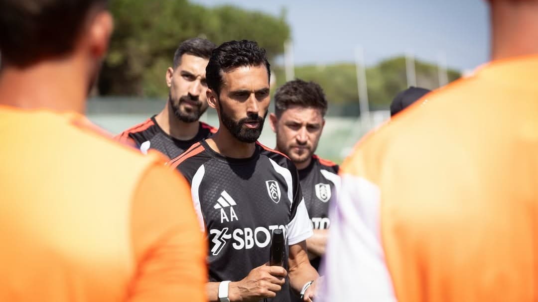 Liverpool x Fulham: Arbeloa reencontra Anfield, agora no banco rival
