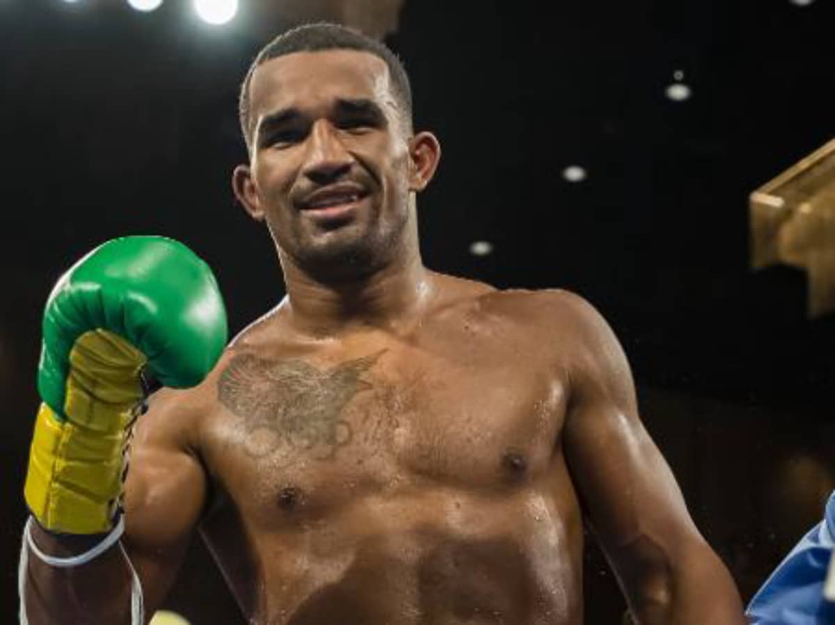 Esquiva Falcão levou a melhor na luta contra Yuri Fernandes