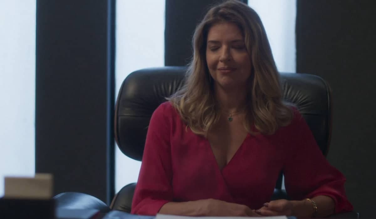 Rebeca abandona o luxo para proteger o filho das atrocidade de Danilo. Foto: Reprodução/Globo