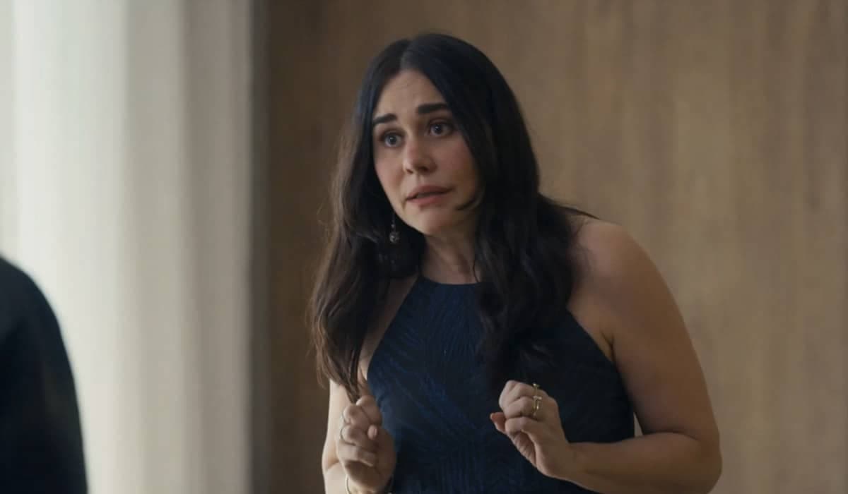 Guida impede uma atitude drástica de Moretti na novela. Foto: Reprodução/Globo