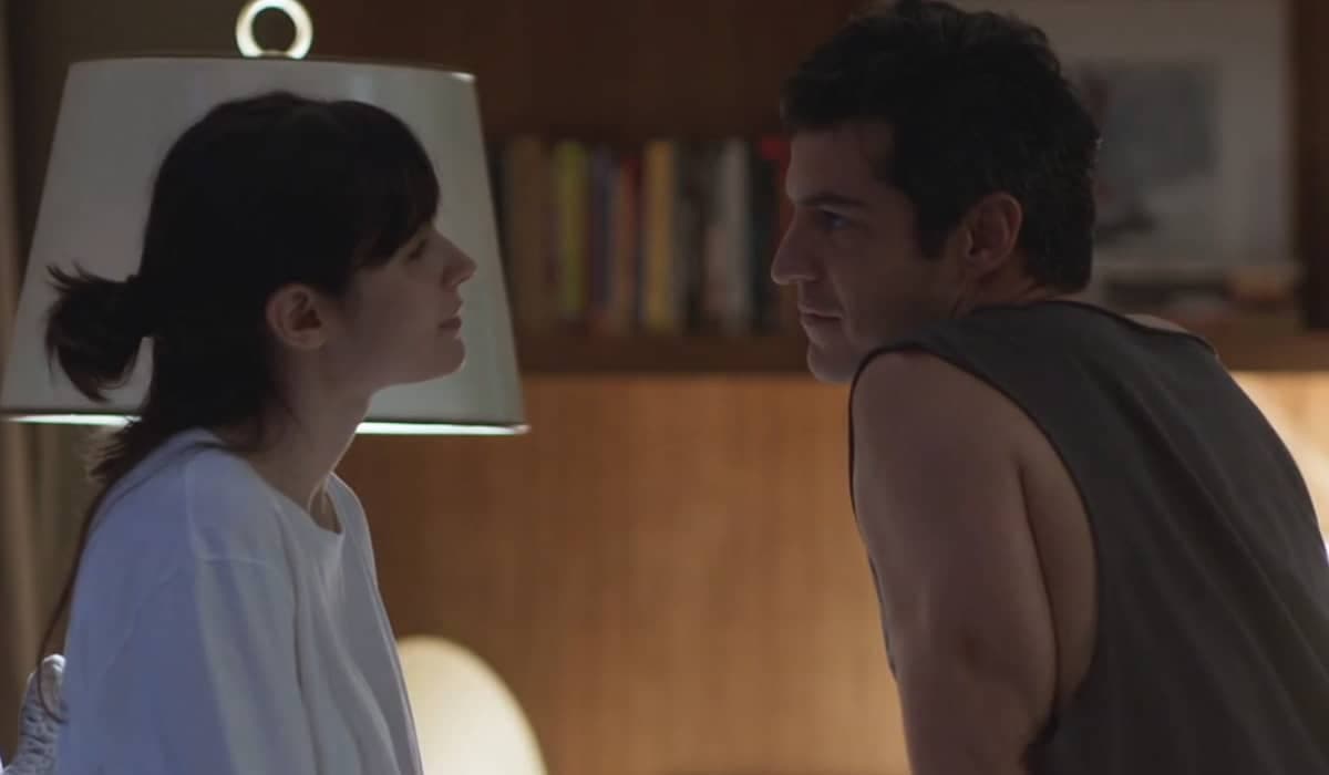 O romance de Guilherme e Flávia é o mais desenvolvido da trama. Fonte: Reprodução/Globo