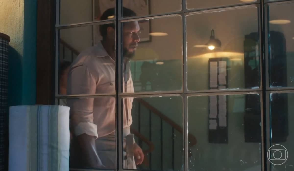 Onofre vive um constante pesadelo em Além da Ilusão. Foto: Reprodução/Globo