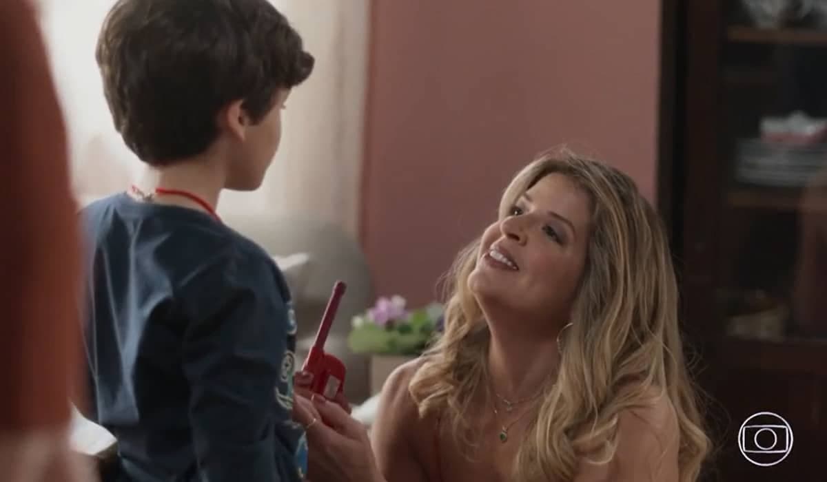 Rebeca quer a guarda do filho. Fonte: Reprodução/Globo