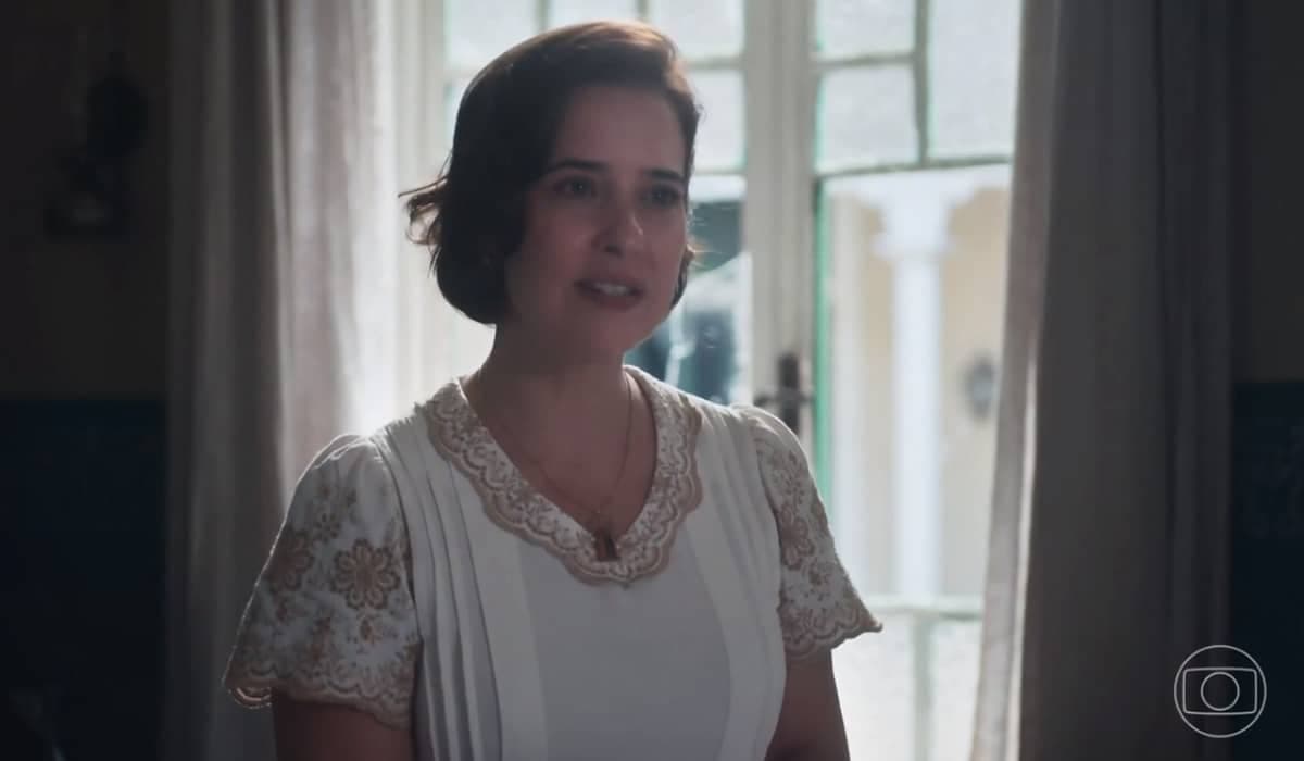 Heloísa não sabe que Olívia é sua filha. Fonte: Reprodução/Globo