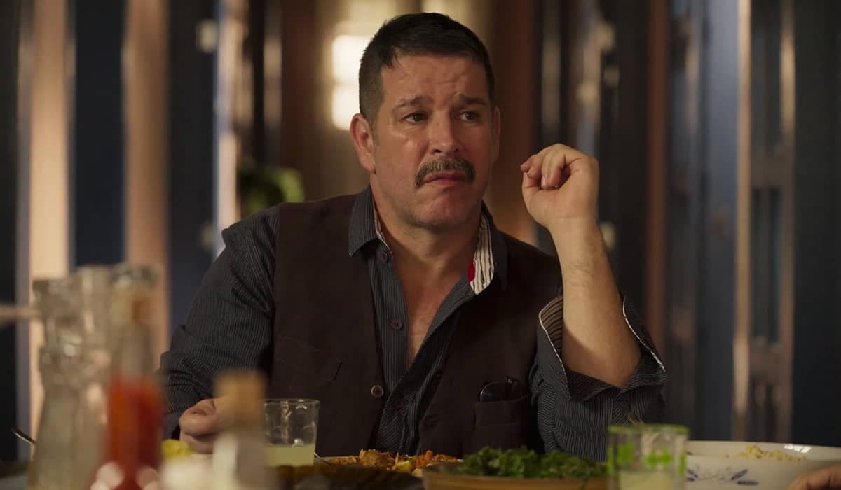 Tenório enganou suas duas famílias. Fonte: Reprodução/Globo