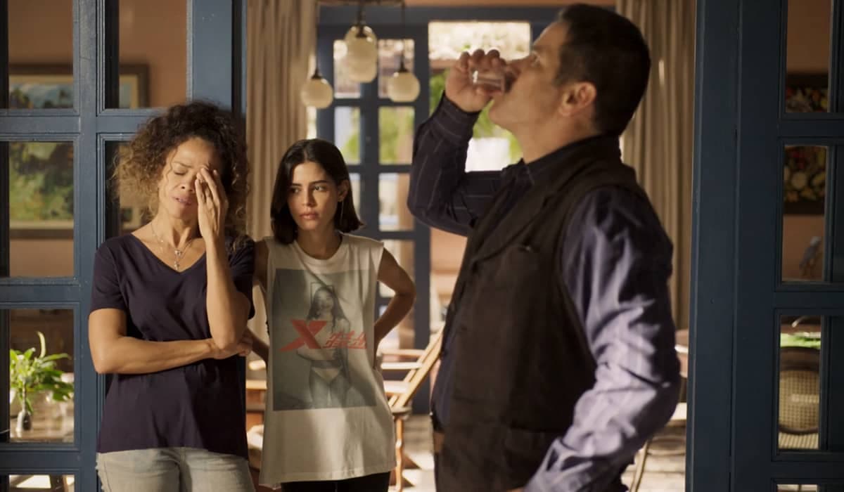 Guta defende Zuleica de Tenório na novela das nove. Foto: Reprodução/Globo