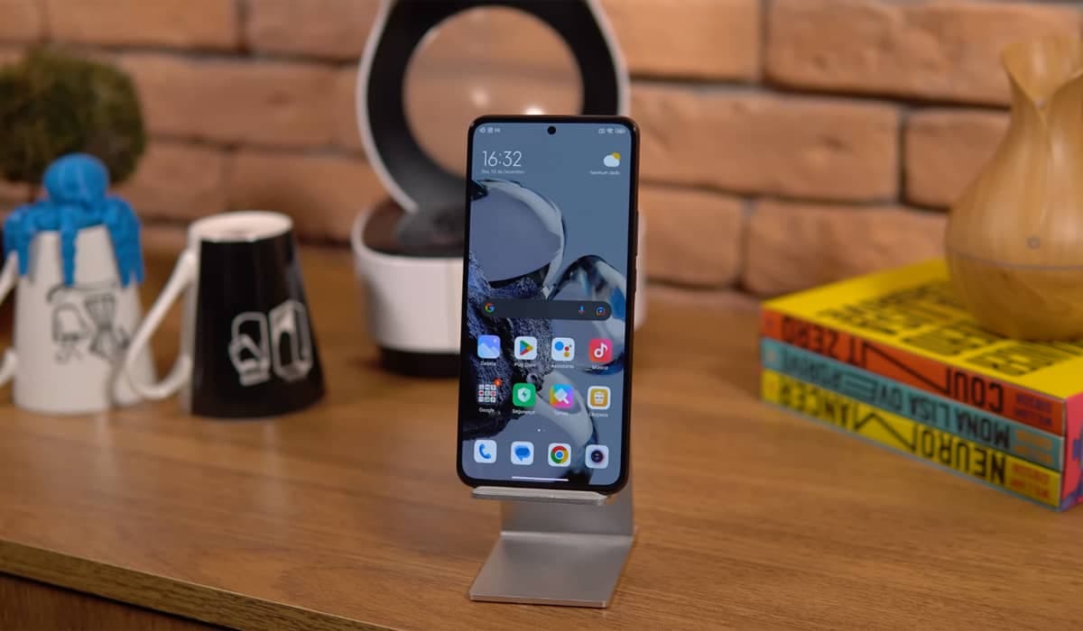 Xiaomi 12T Pro. Fonte: Reprodução/YouTube