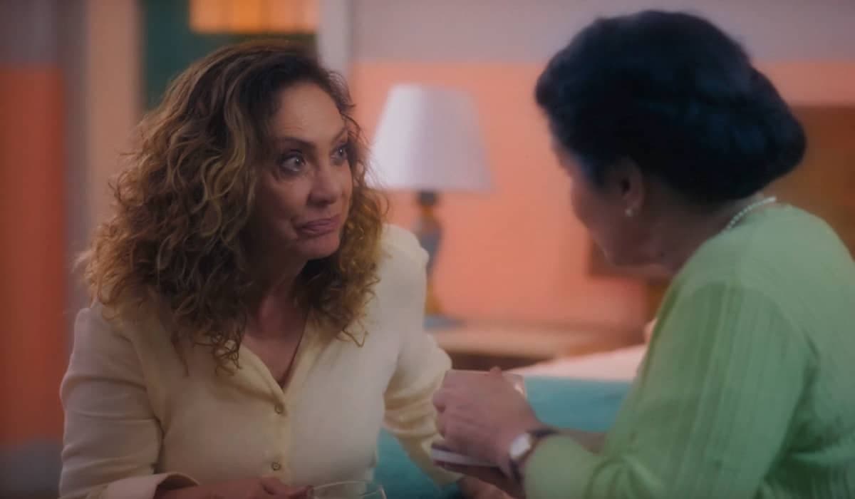 Agatha planeja arrancar dinheiro de Antônio. Fonte: Reprodução/Globo