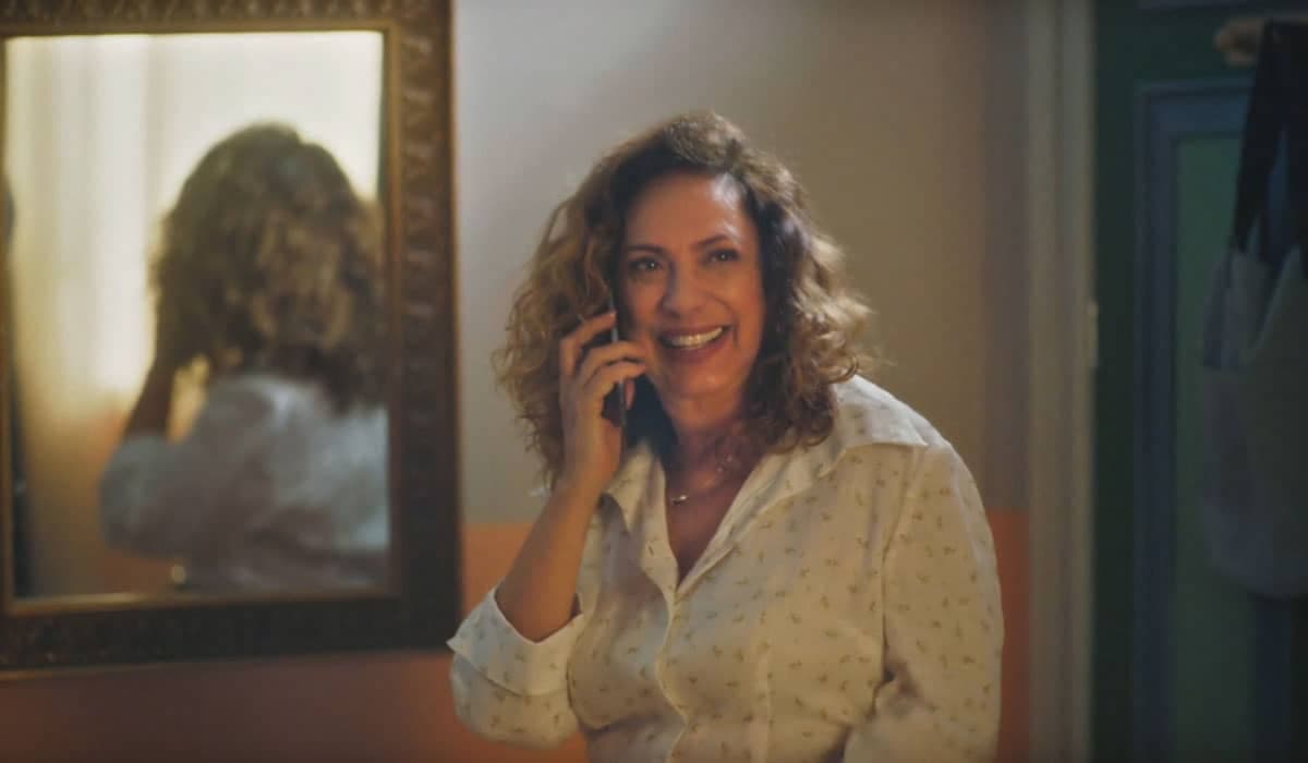 Agatha fica tranquila após atirar em Antônio na novela Terra e Paixão. Foto: Reprodução/Globo