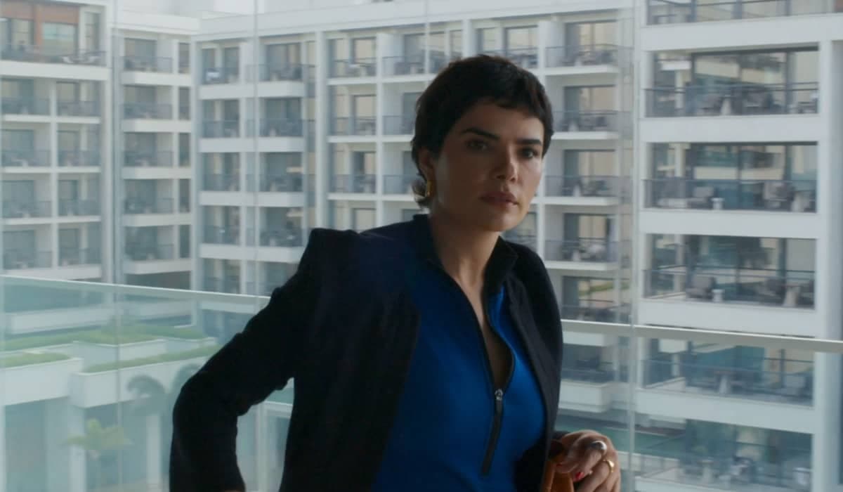 Leonor continua sofrendo por amor em Travessia. Foto: Reprodução/Globo