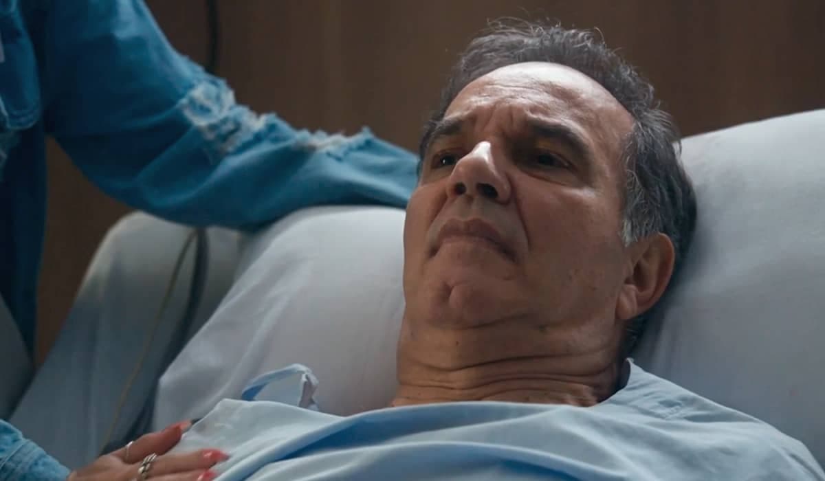 Ari é questionado sobre a tentativa de assassinato de Guerra. Fonte: Reprodução/Globo