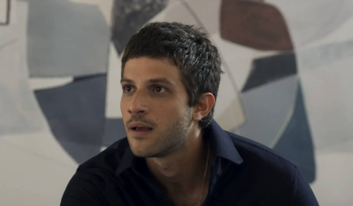 Ari será responsabilizado por atentado pela segunda vez na novela. Foto: Reprodução/Globo