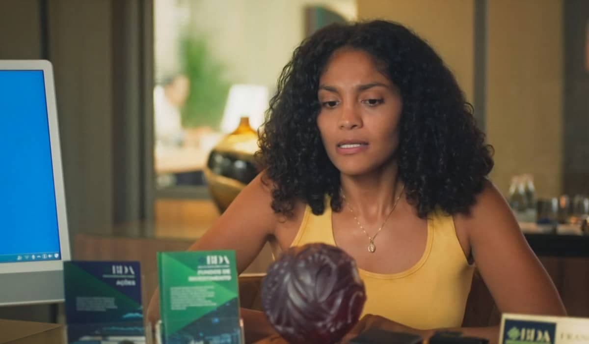 Aline perde sua principal carta na manga em Terra e Paixão. Foto: Reprodução/Globo