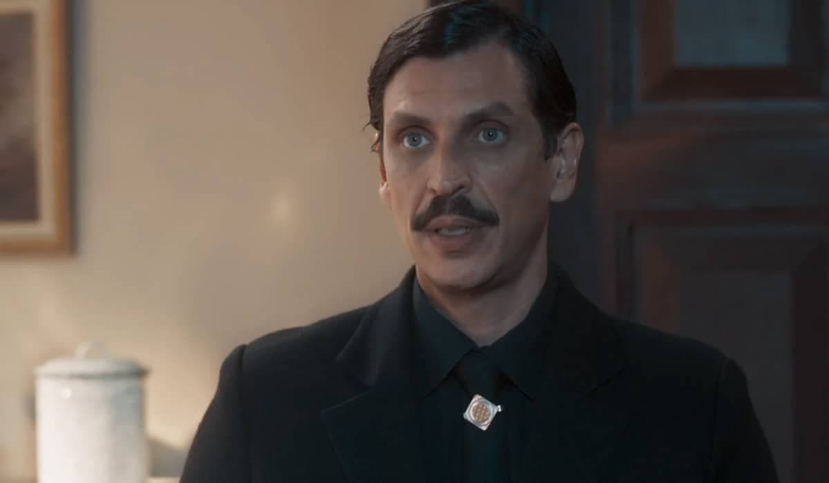 Albuquerque está prestes a ficar encurralado em Amor Perfeito. Foto: Reprodução/Globo