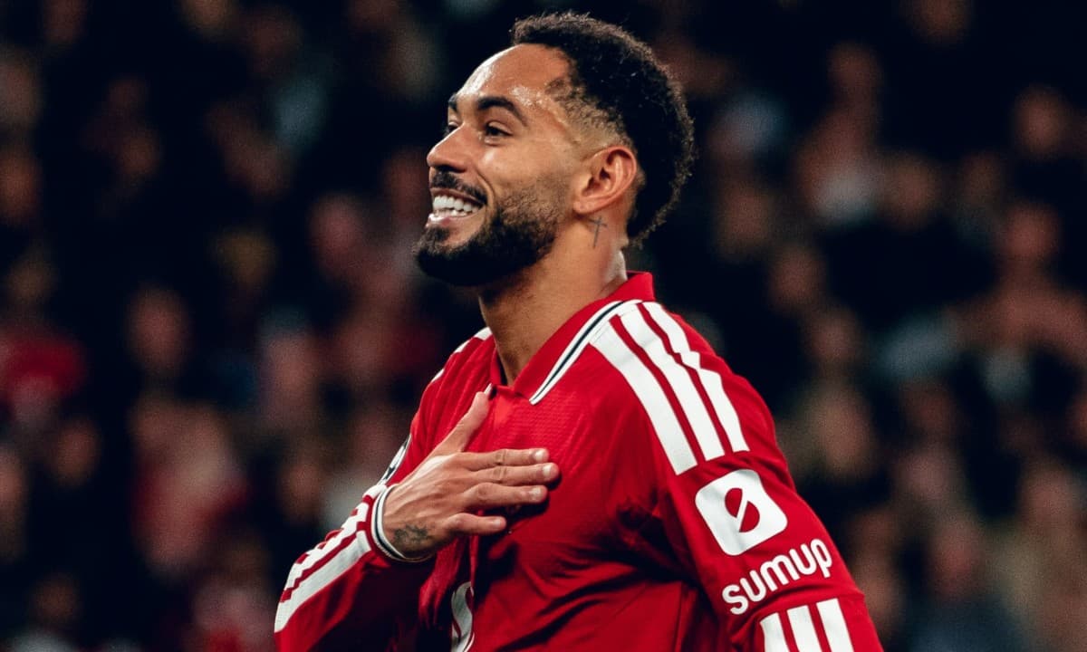 Matheus Cunha reencontra o Atlético de Madrid, onde era reserva de Simeone, agora como camisa 10 do United