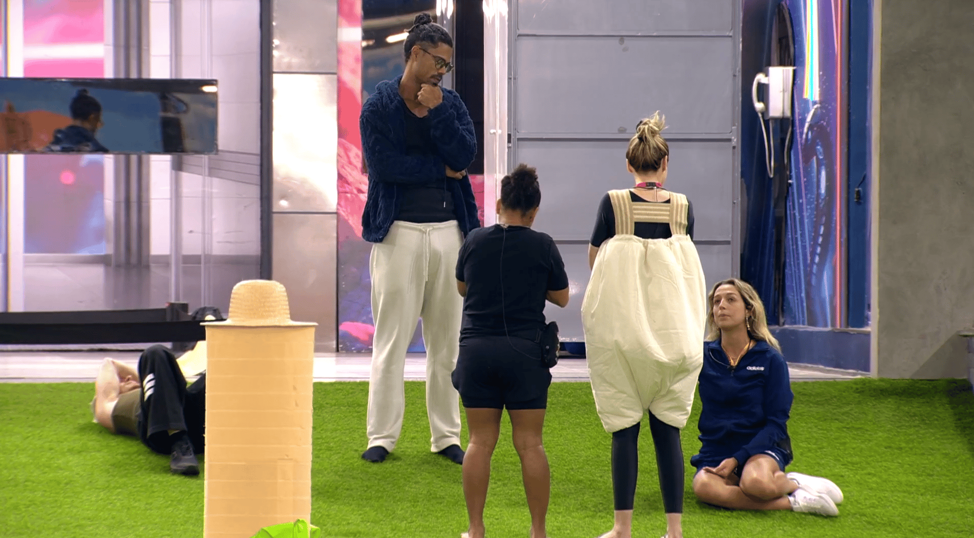 Tensão no BBB 26: Samira cai no choro após embate com Ana Paula