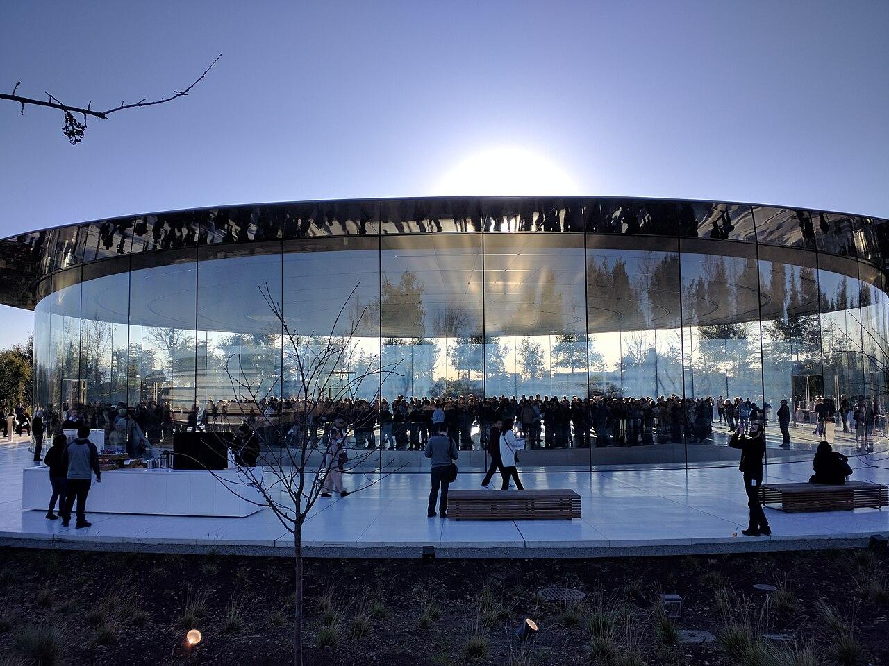 Evento da Apple hoje (Surprise and Shine): iPhone 18 Pro e primeiro dobrável são esperados às 14h; veja como assistir