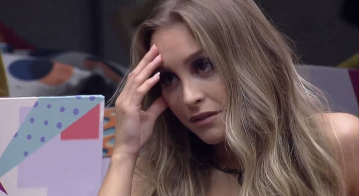 Carla perde para Fiuk em enquete realizada no Diário 24 Horas e pode deixar o BBB na próxima terça-feira. Foto: TV Globo.