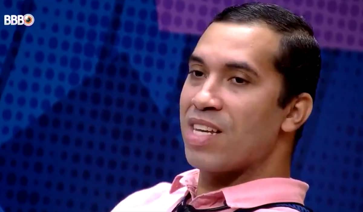 Gilberto deve escapar do Paredão de acordo com o resultado parcial da enquete do Diário 24 Horas