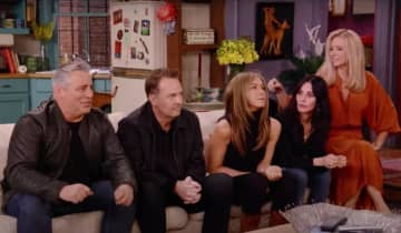 Programada para estrear em 29 de junho no Brasil, a reunião do elenco de Friends está dividindo opiniões nos EUA