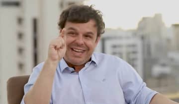 Adrilles Jorge criticou a postura da Globo diante dos rumores sobre coronavírus no reality