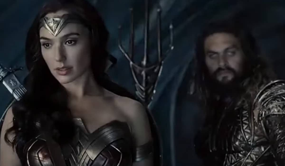 Gal Gadot e Jason Momoa como Mulher Maravilha e Aquaman no 'SniderCut' de 'Liga da Justiça', de 2021. Foto: Reprodução/YouTube.