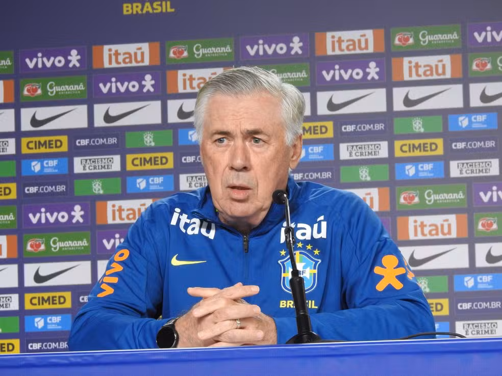 Ancelotti aposta em estratégia cautelosa para superar Bolívia na altitude