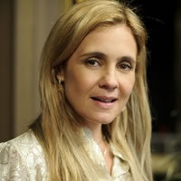 Adriana Esteves - Notícias, fotos, vídeos - Diário 24 Horas