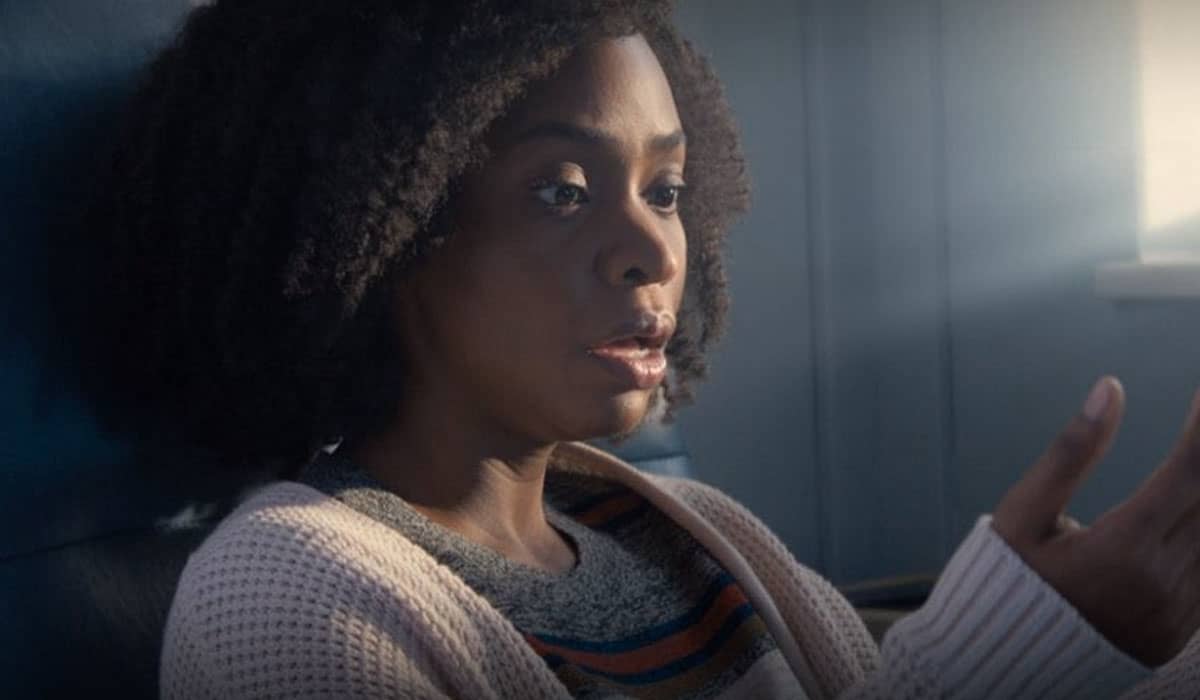 Geraldine volta para à realidade como Monica Rambeau