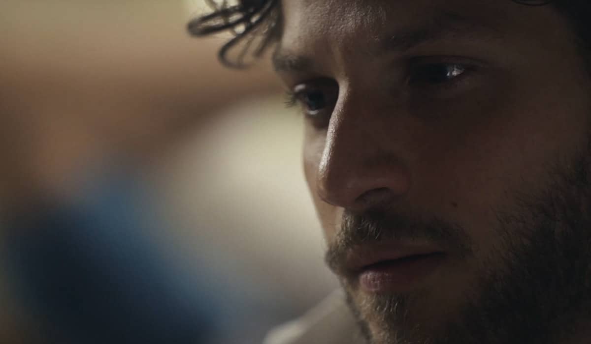 Ari sente remorso mas perde o bom senso na novela. Foto: Reprodução/Globo