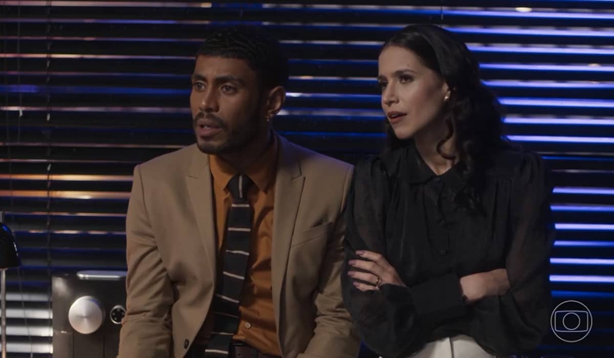 Regina dá uma bronca em Leonardo. Fonte: Reprodução/Globo