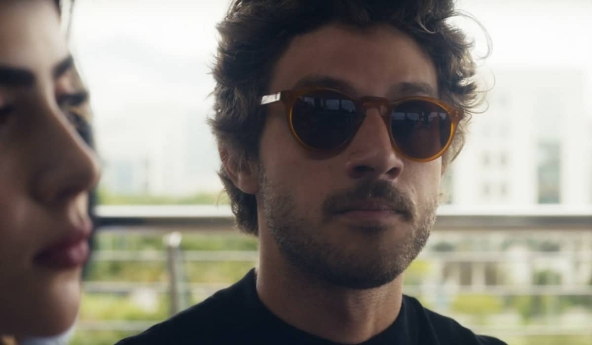 Ari ameaça a ex-noiva e ainda deixa Chiara doente na novela. Foto: Reprodução/Globo