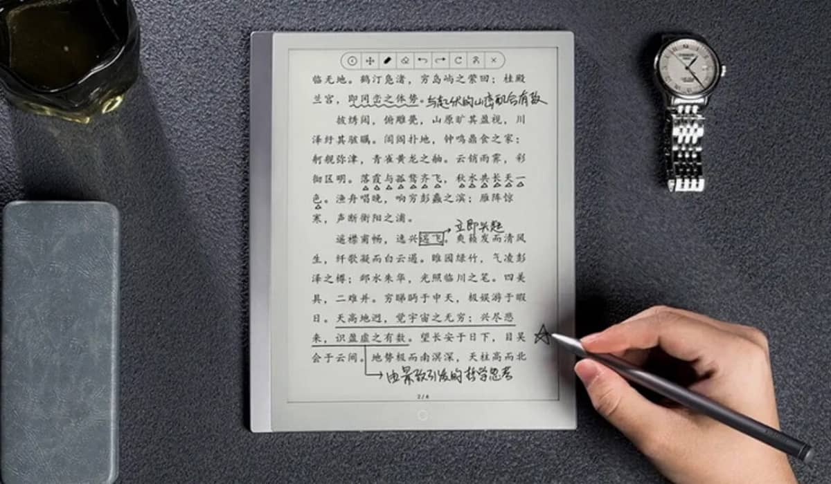 Tablet possui tecnologia e-ink que ajuda na leitura e escrita. Fonte: Divulgação/Xiaomi