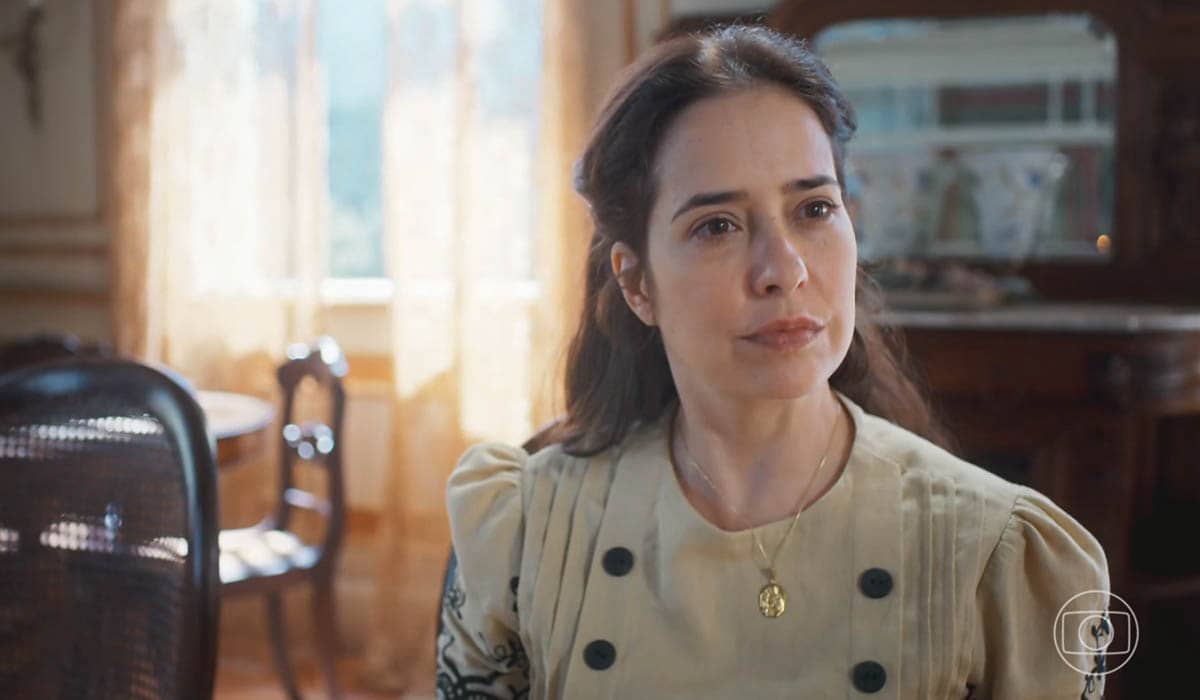 Paloma Duarte é Heloísa em 'Além da Ilusão'. Foto: Reprodução/TV Globo