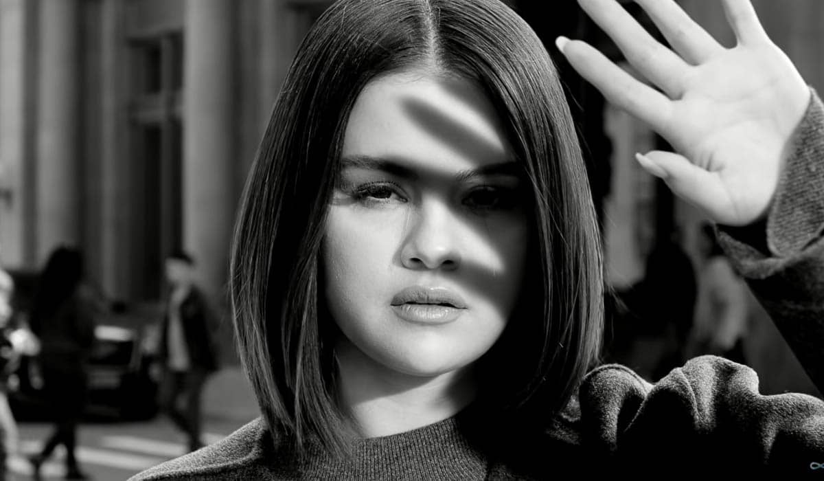 Selena Gomez em trecho do clipe 'Let Somebody Go'. Foto: Reprodução YouTube