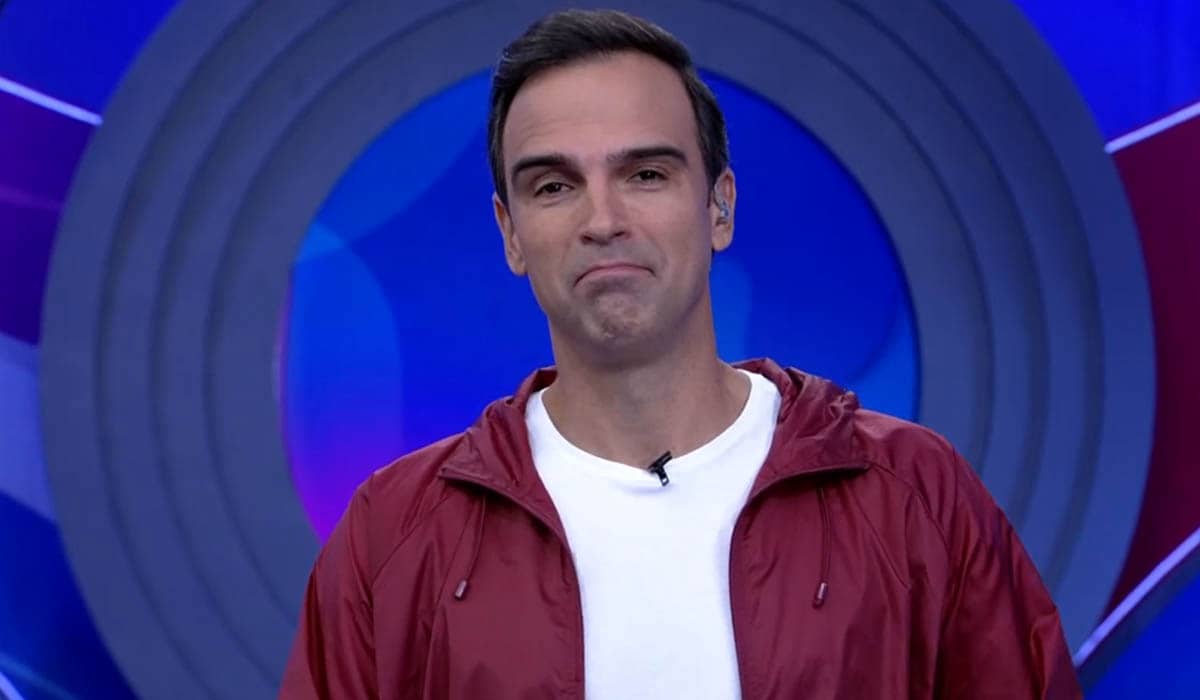 Tadeu Schmidt questionou os participantes do BBB 22 sobre a falta de comprometimento