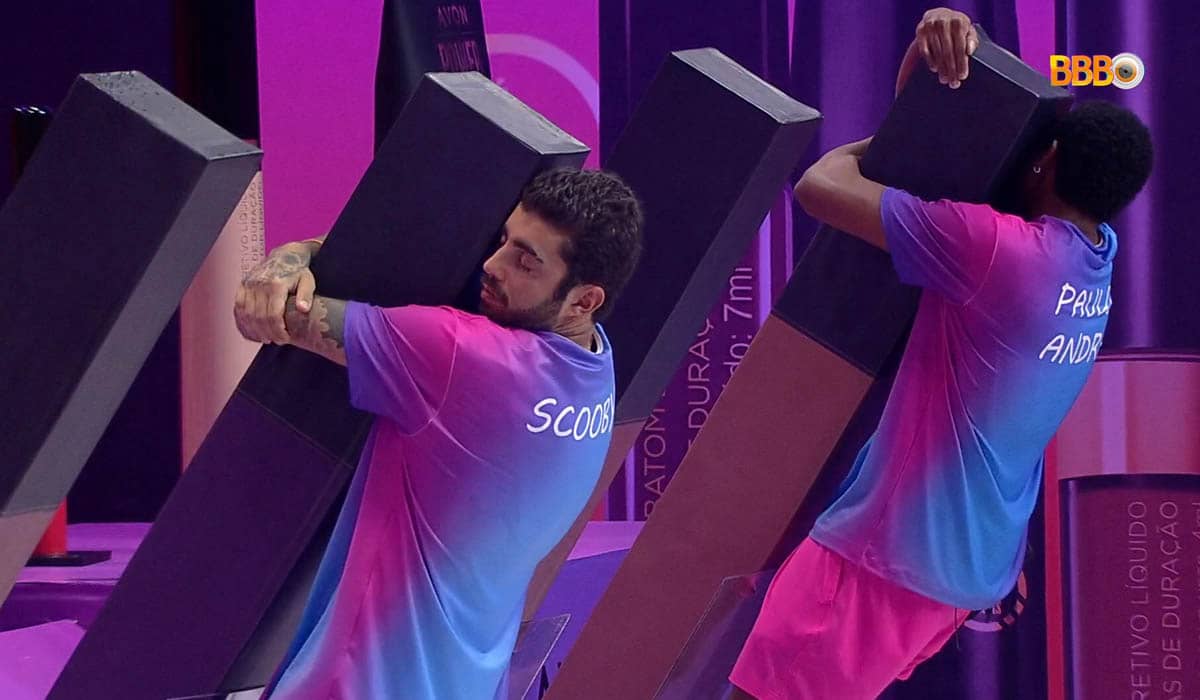 Os atletas PA e Scooby seguem na prova do líder. Foto: Reprodução/Globoplay