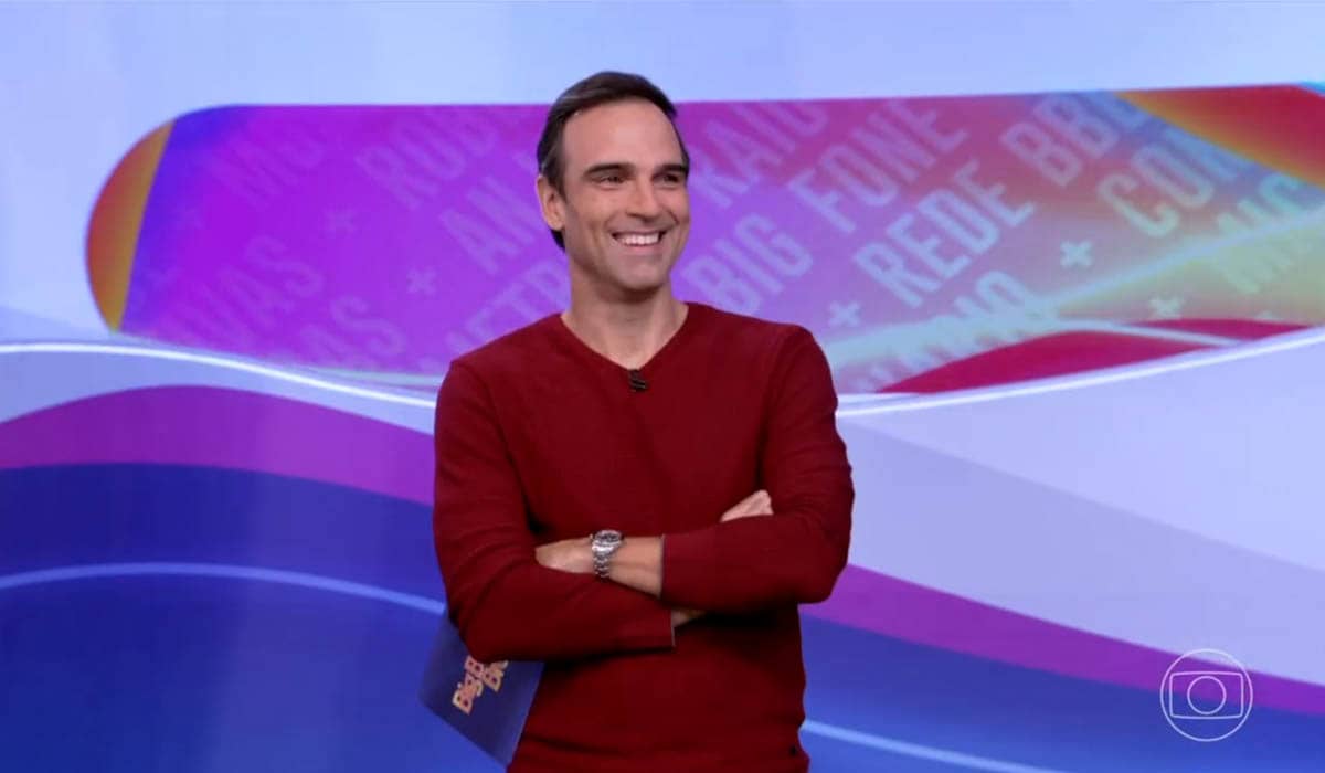 Tadeu Schmidt no BBB 22 ao vivo de sábado (05/03). Foto: Reprodução/TV Globo