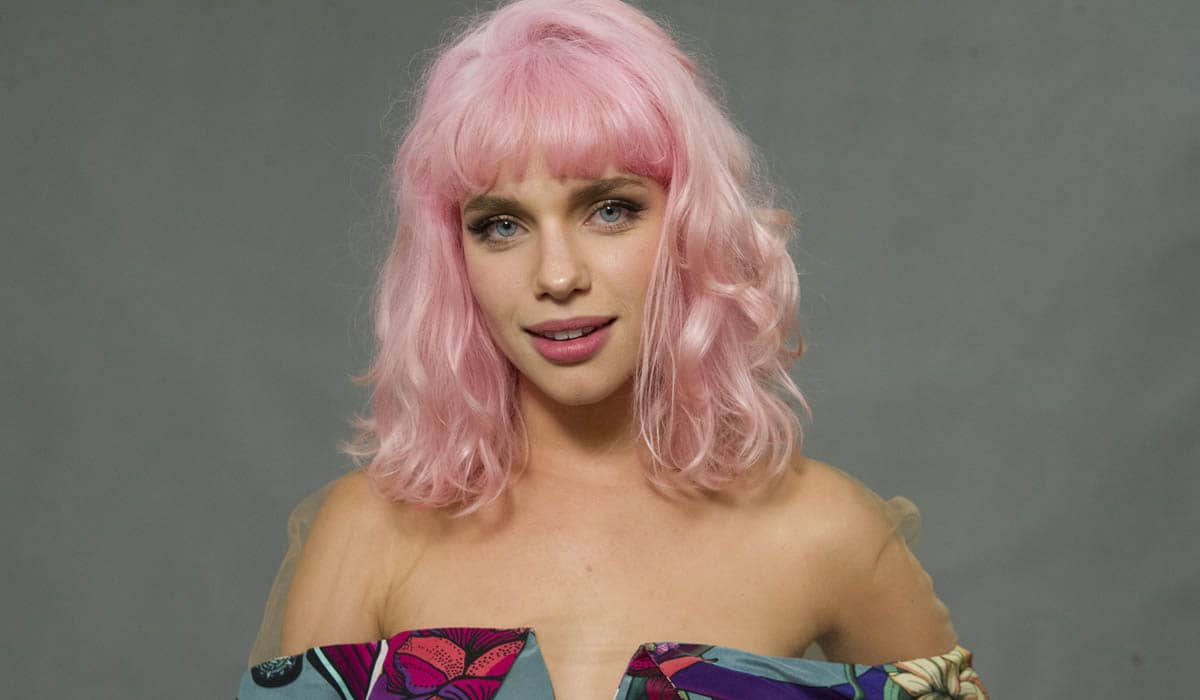Bruna Linzmeyer com o cabelo rosa em 2014. Foto: TV Globo/Estevam Avellar