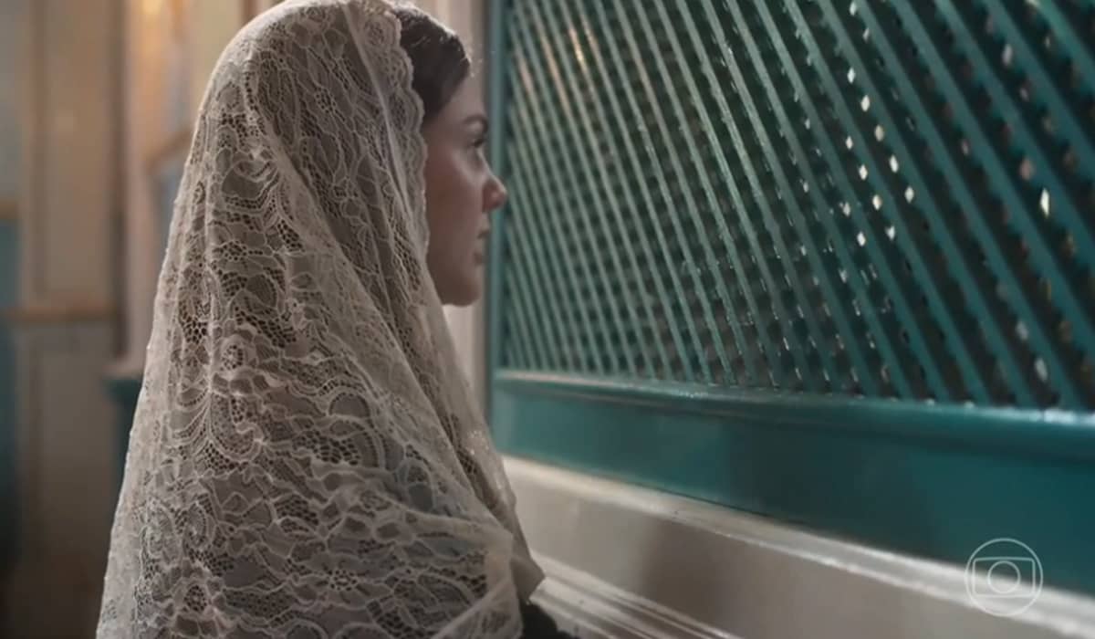 Olívia confessa seu amor para Tenório. Fonte: Reprodução/Globo