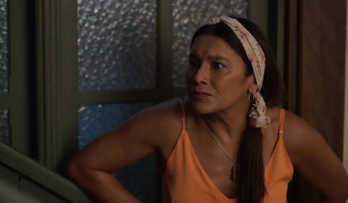 Filó se surpreende com a reação de Leôncio. Fonte: Reprodução/Globo