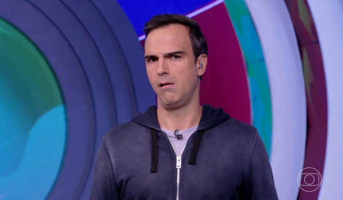 Tadeu Schmidt conduz a prova do anjo no BBB 22. Foto: Reprodução/Globo